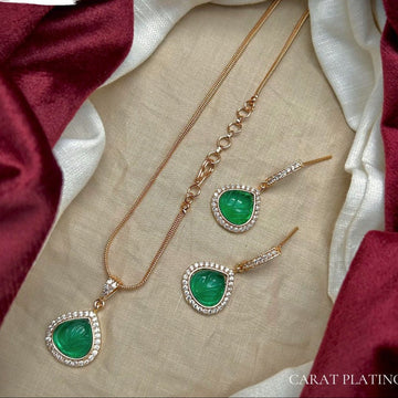 Emerald Carved Teardrop Necklace Set - Vinni’s Jewelry