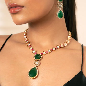 Emerald Elegance Pendant Necklace Set - Vinni’s Jewelry