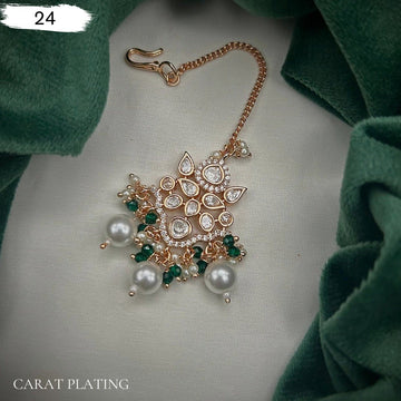 Emerald Kundan Maang Tikka with Pearls – Gold - Plated Bridal Headpiece - Vinni’s Jewelry