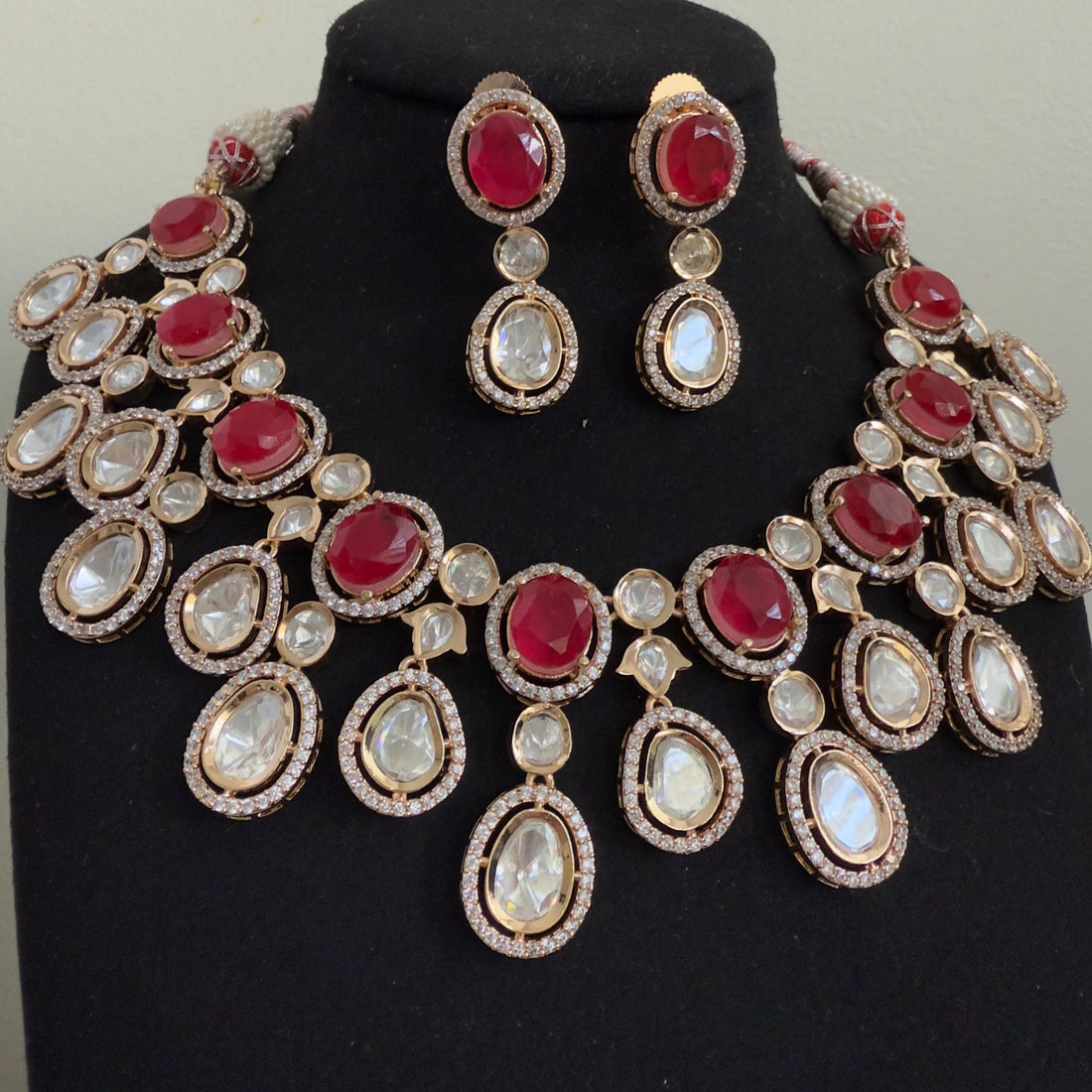 Empress Emerald Kundan Set - Vinni’s Jewelry