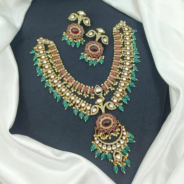Noor Jahan Kundan Set - Vinni’s Jewelry