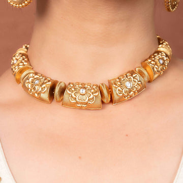 Rajwada Hasli Set - Vinni’s Jewelry