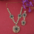 Kundan Emerald Victorian Set