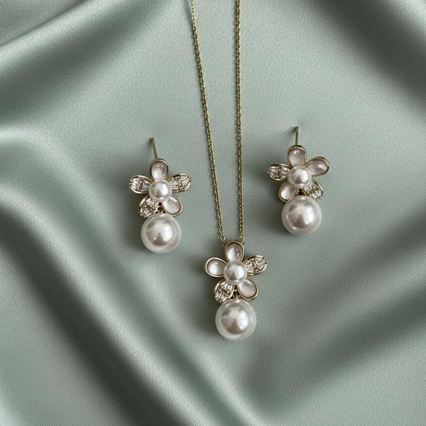 Blossom Pearl Petal Set - Vinni’s Jewelry