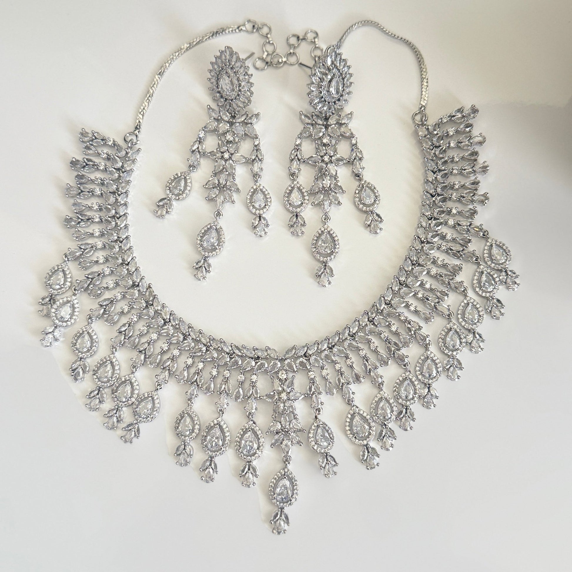 Classic Silver Crystal Bridal Necklace Set| Vinni’s Jewelry - Vinni’s Jewelry