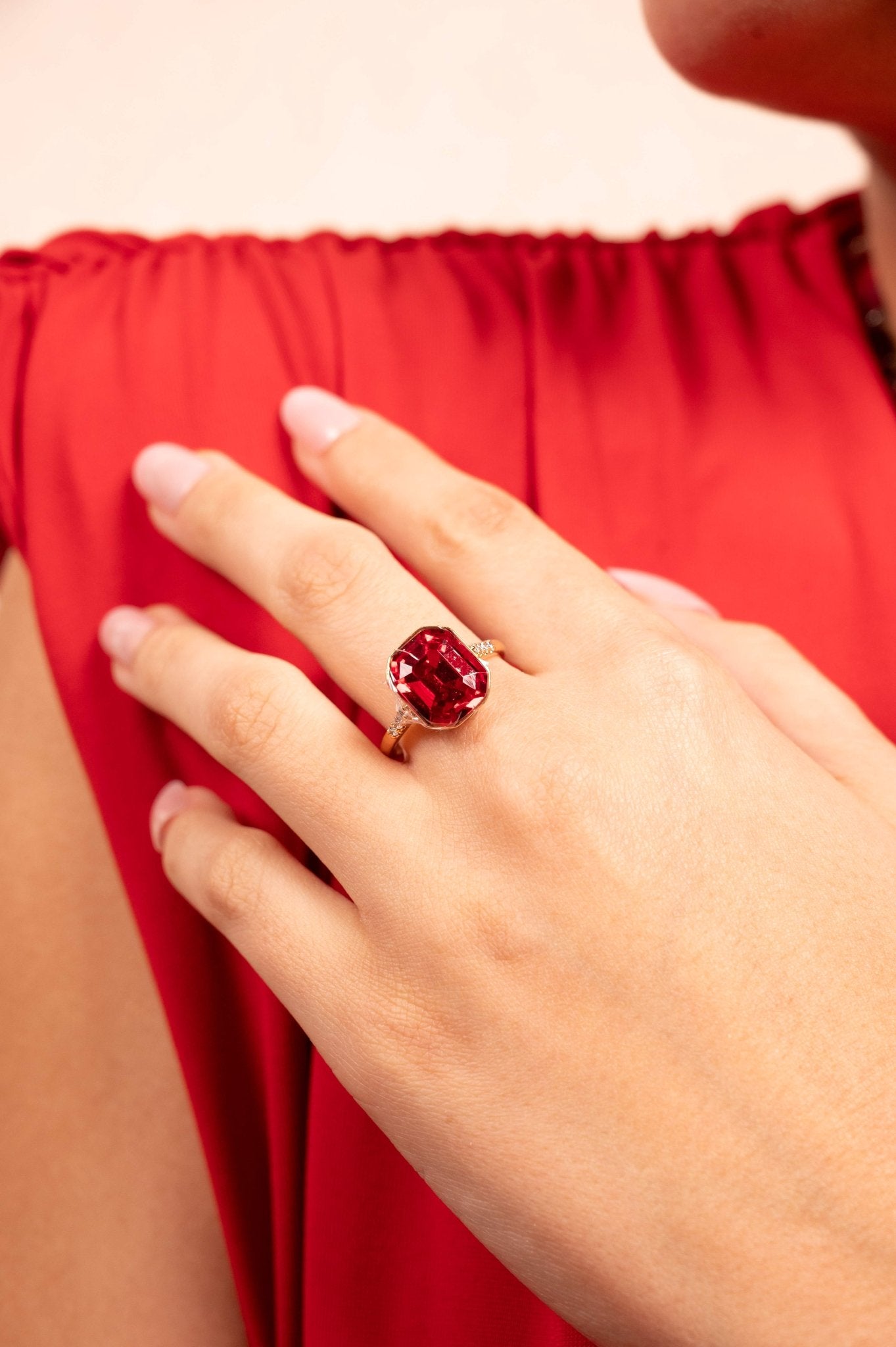 Crimson Radiance Statement Ring - Vinni’s Jewelry
