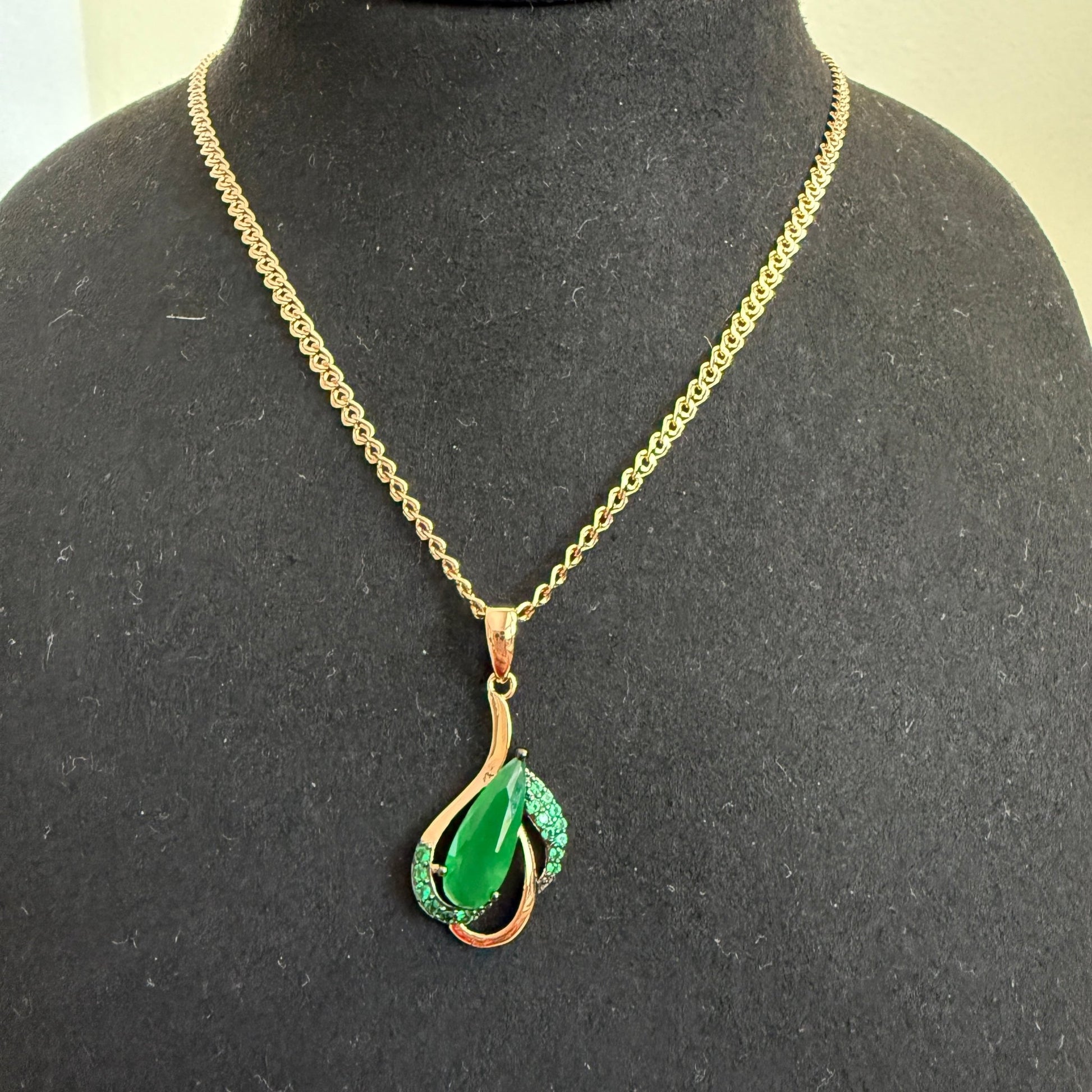 Emerald Whisper Set - Vinni’s Jewelry
