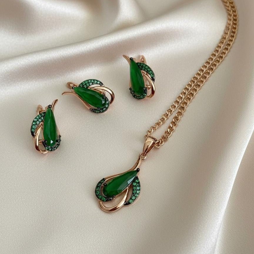 Emerald Whisper Set - Vinni’s Jewelry