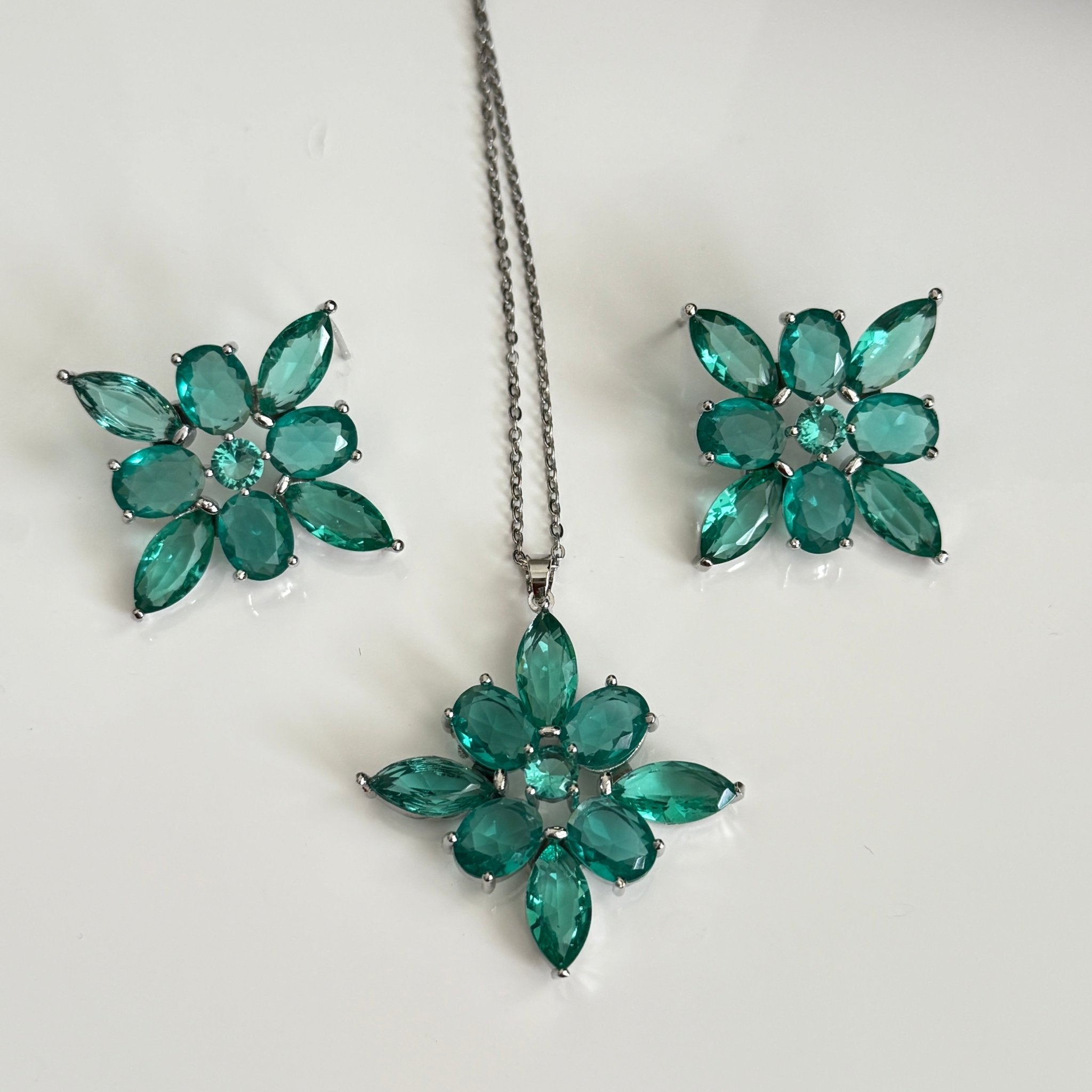 Flor de Jade Set - Vinni’s Jewelry