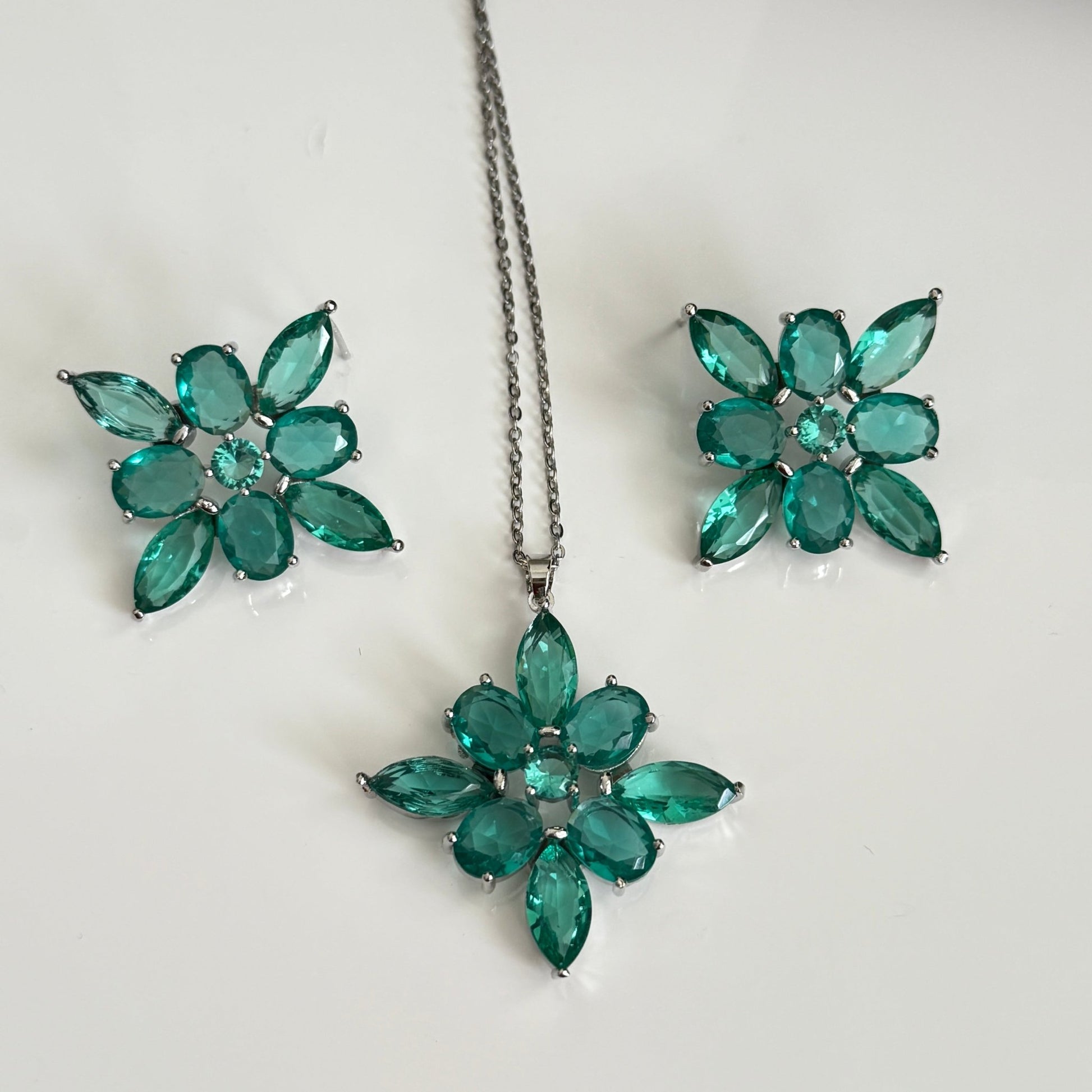 Flor de Jade Set - Vinni’s Jewelry