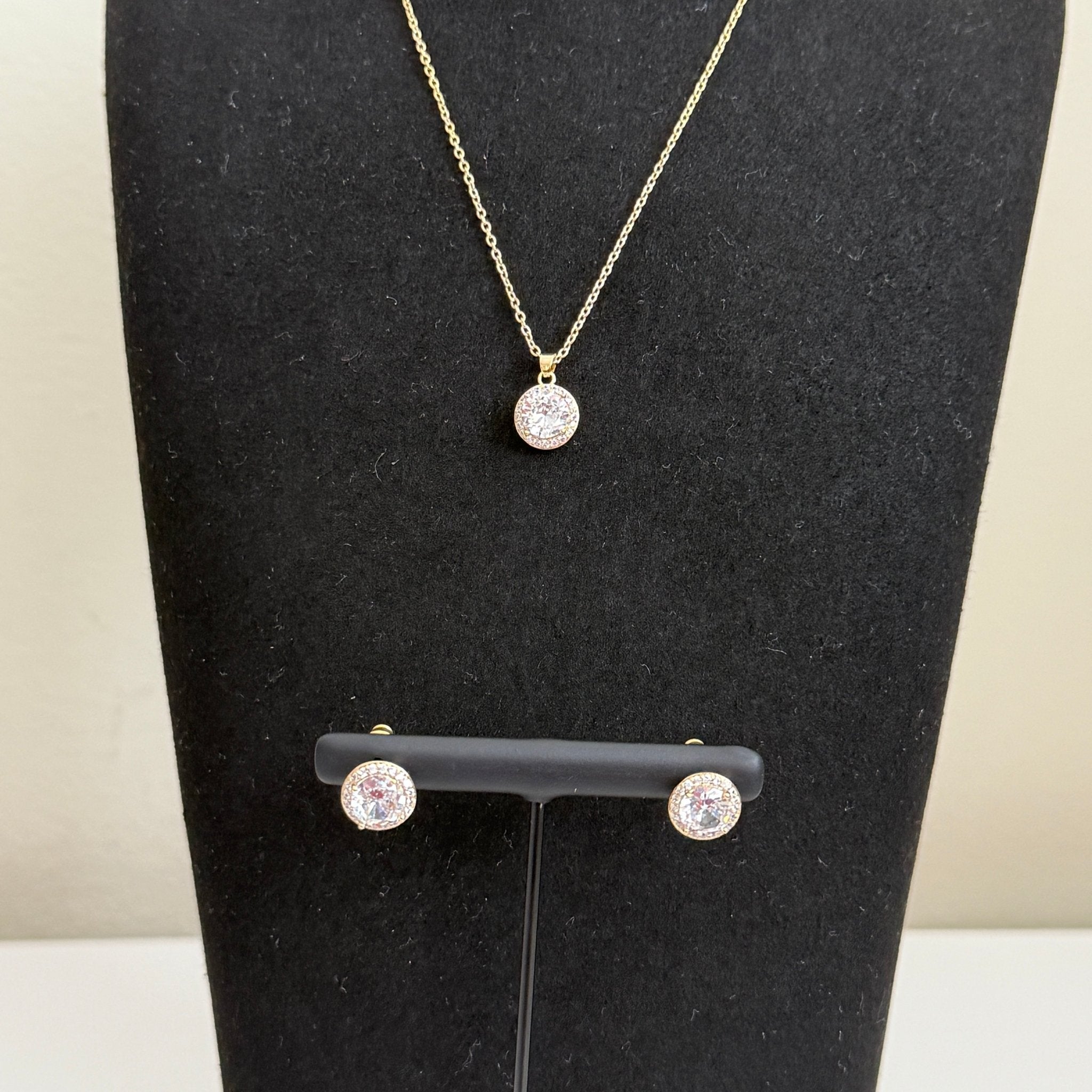 Golden Halo Elegance Set - Vinni’s Jewelry