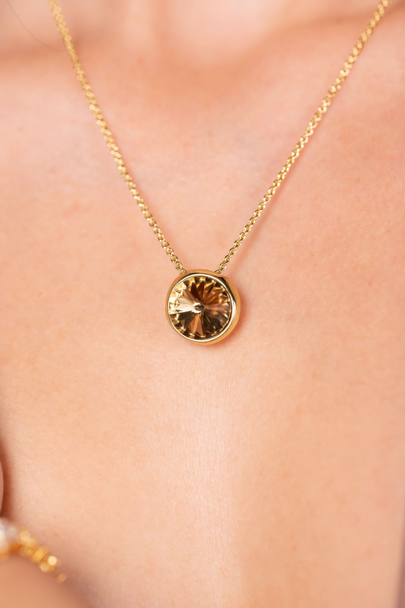 Golden Orbit Pendant Necklace Set - Vinni’s Jewelry