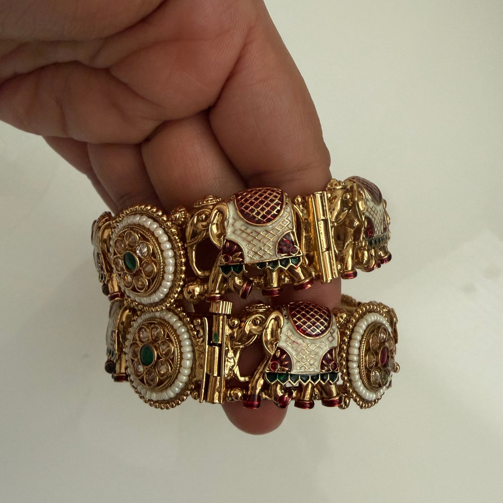 Imperial Elephant Crest Bangle Set - Vinni’s Jewelry