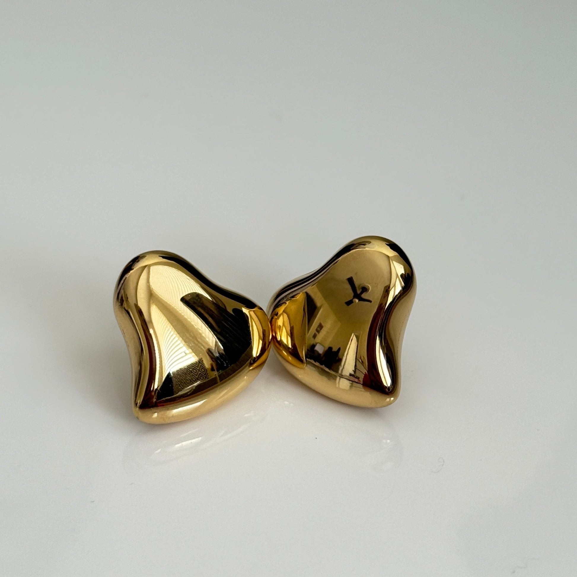 Molten Heart Gold Studs - Vinni’s Jewelry