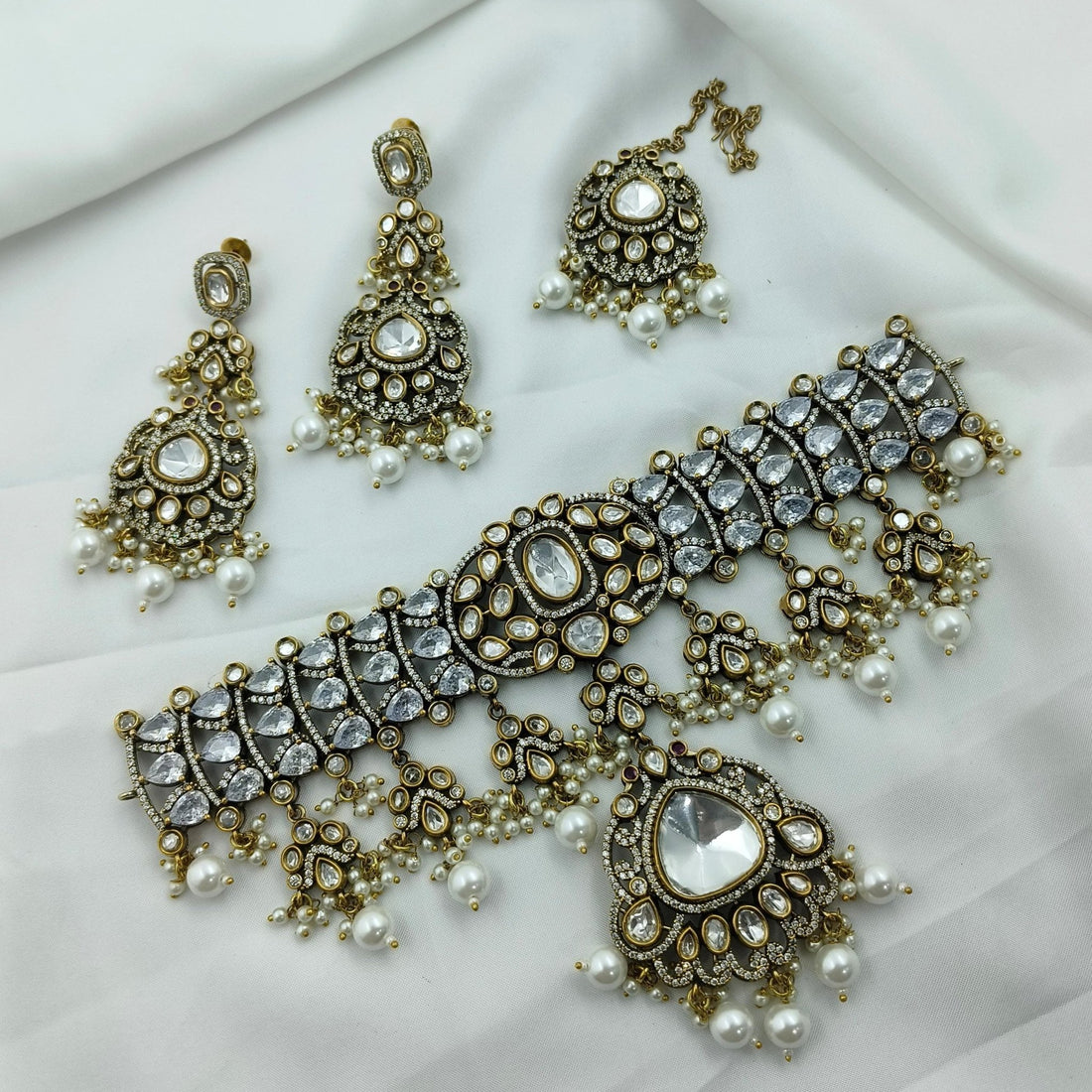 Noorani Antique Polki Bridal Set - Vinni’s Jewelry