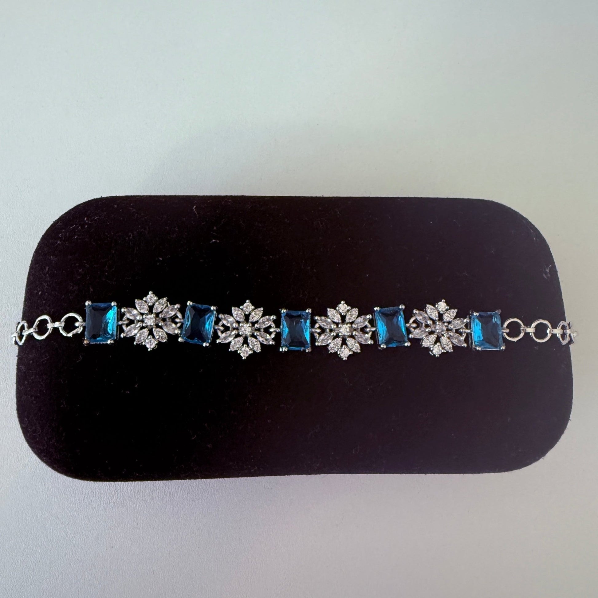 Ocean Spark Bracelet - Vinni’s Jewelry