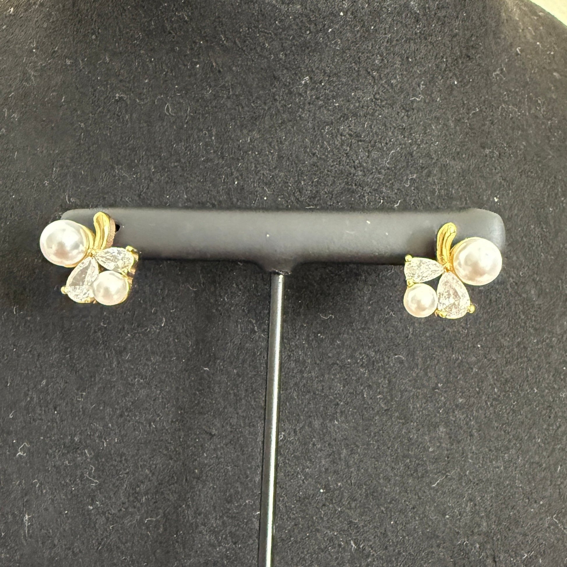 Pearl Blossom Studs - Vinni’s Jewelry