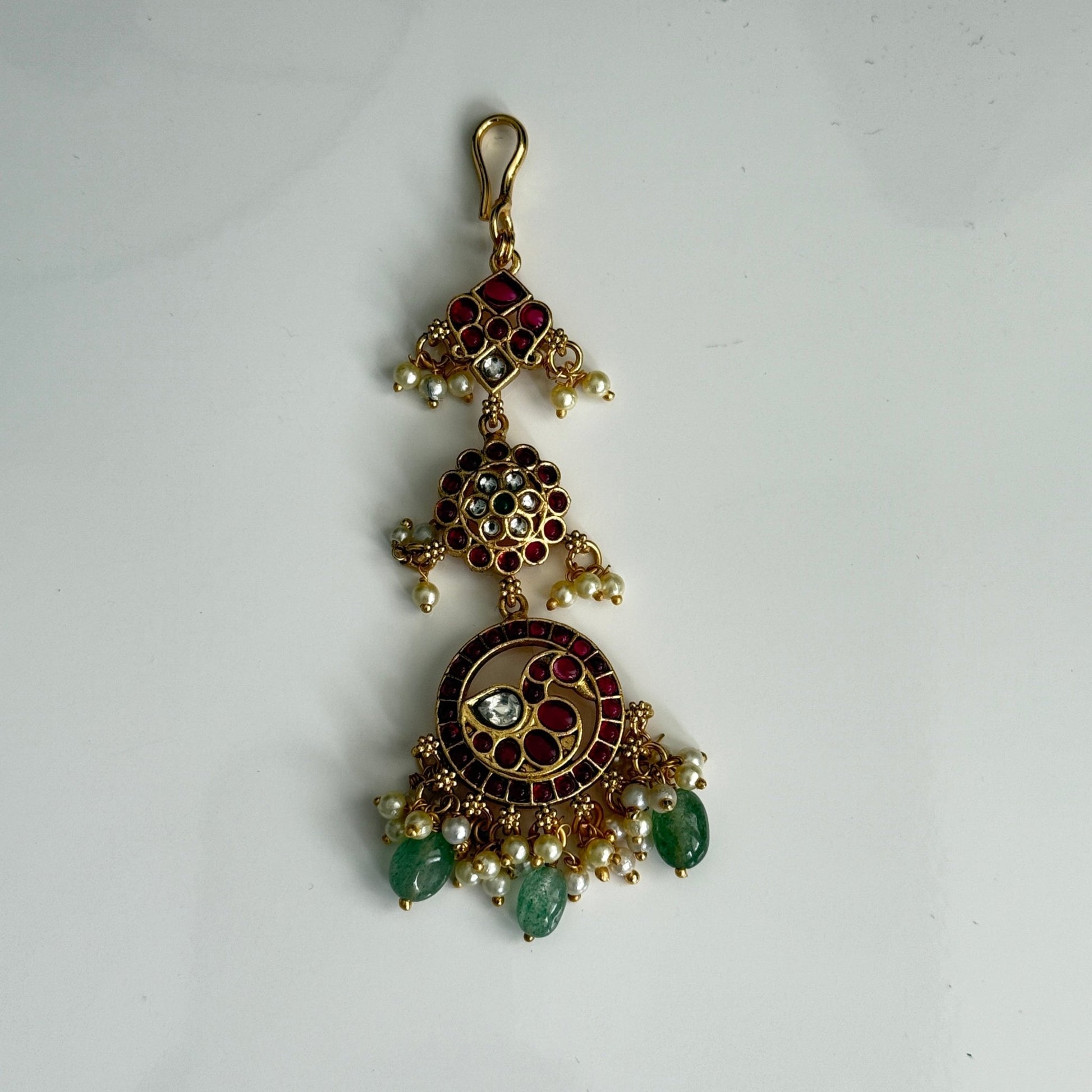 Rajwada Kundan Tikka with Ruby, Emerald & Pearl Detailing - Vinni’s Jewelry