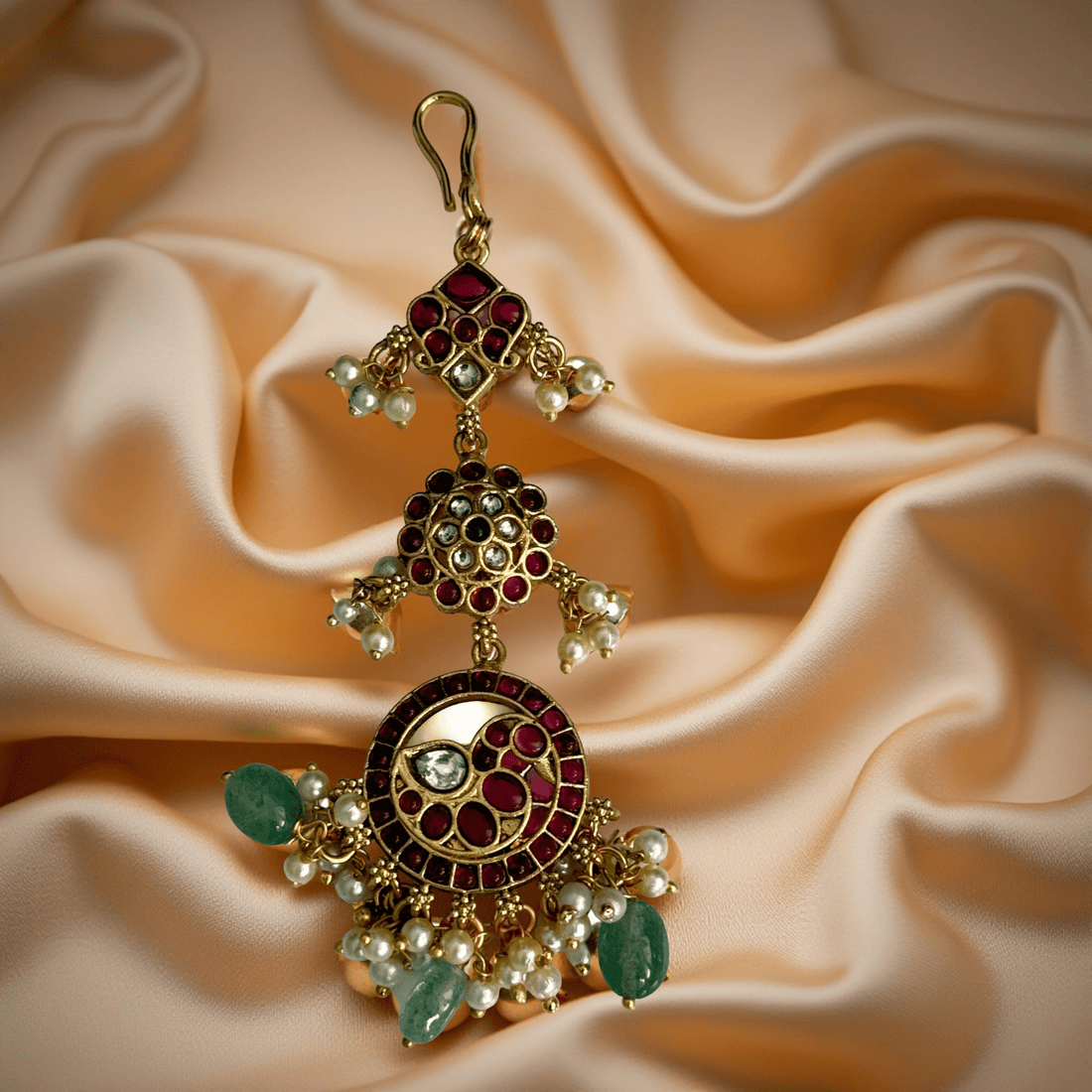 Rajwada Kundan Tikka with Ruby, Emerald & Pearl Detailing - Vinni’s Jewelry