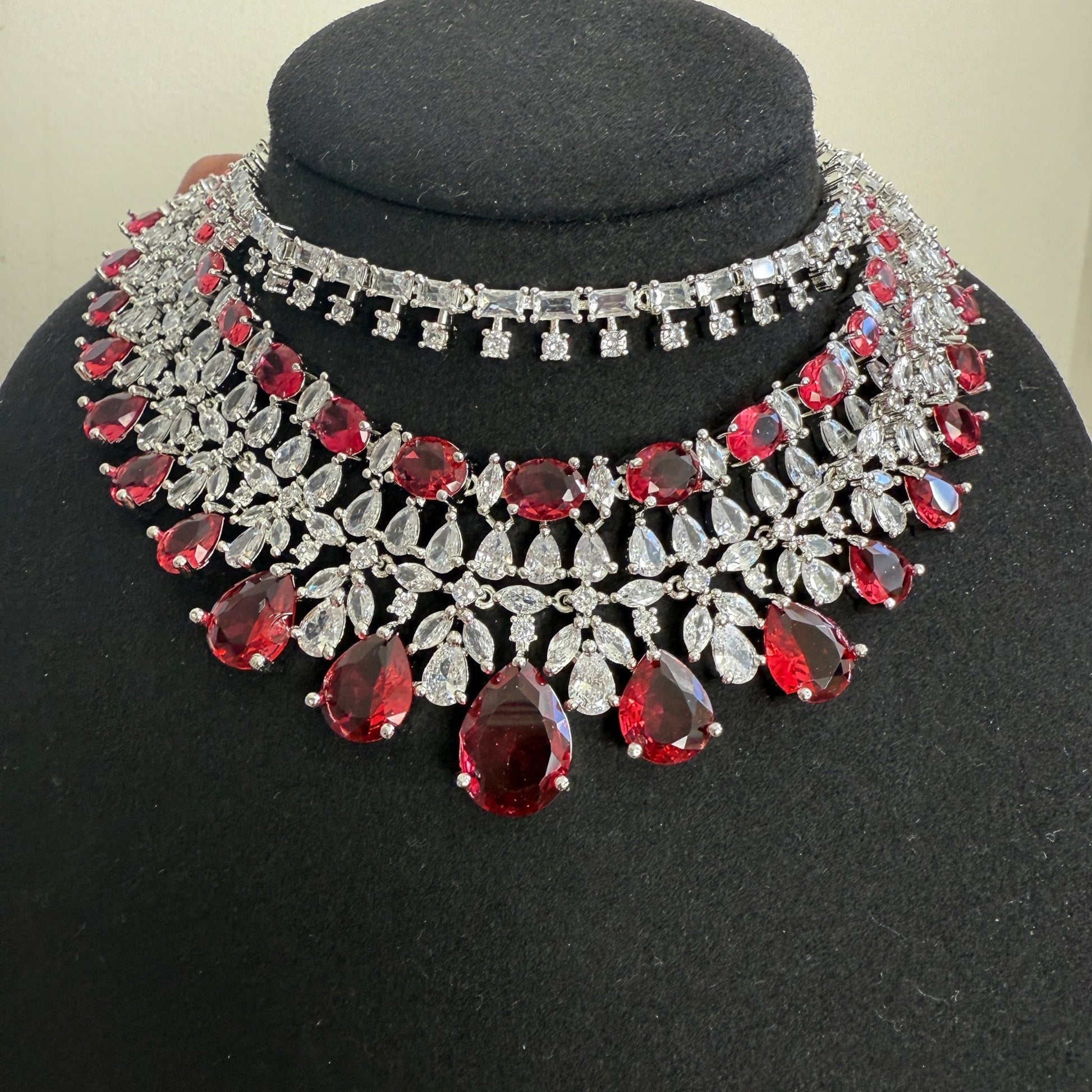 Ravya Ruby Elegance Set - Vinni’s Jewelry