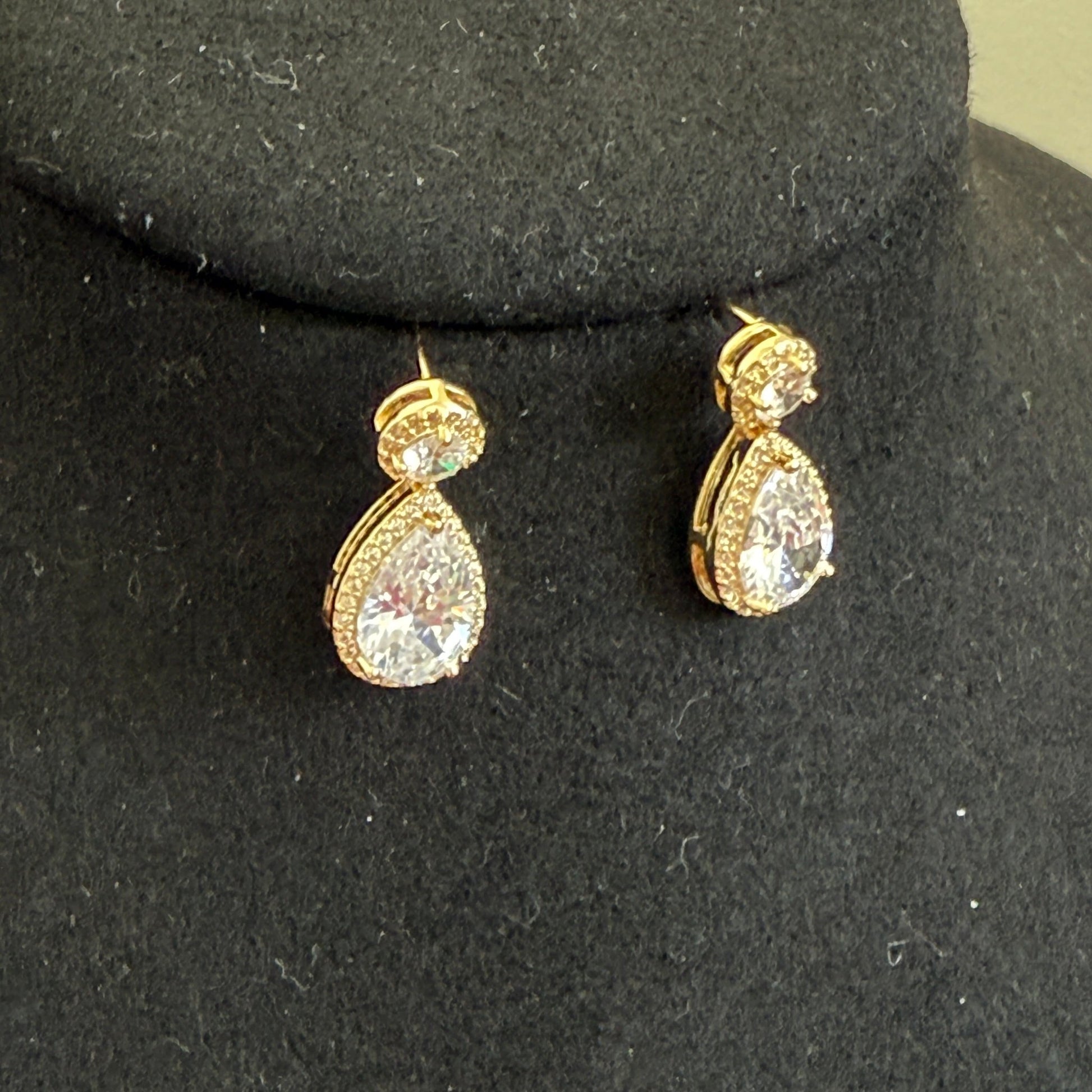 Regal Teardrop Radiance Earrings - Vinni’s Jewelry