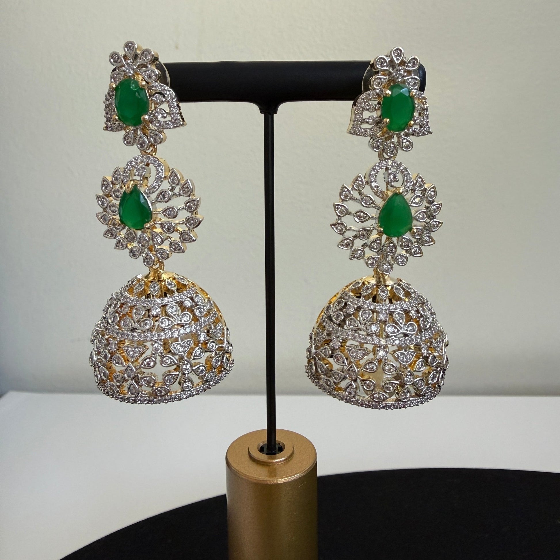 Royal Emerald Radiance Necklace Set - Vinni’s Jewelry