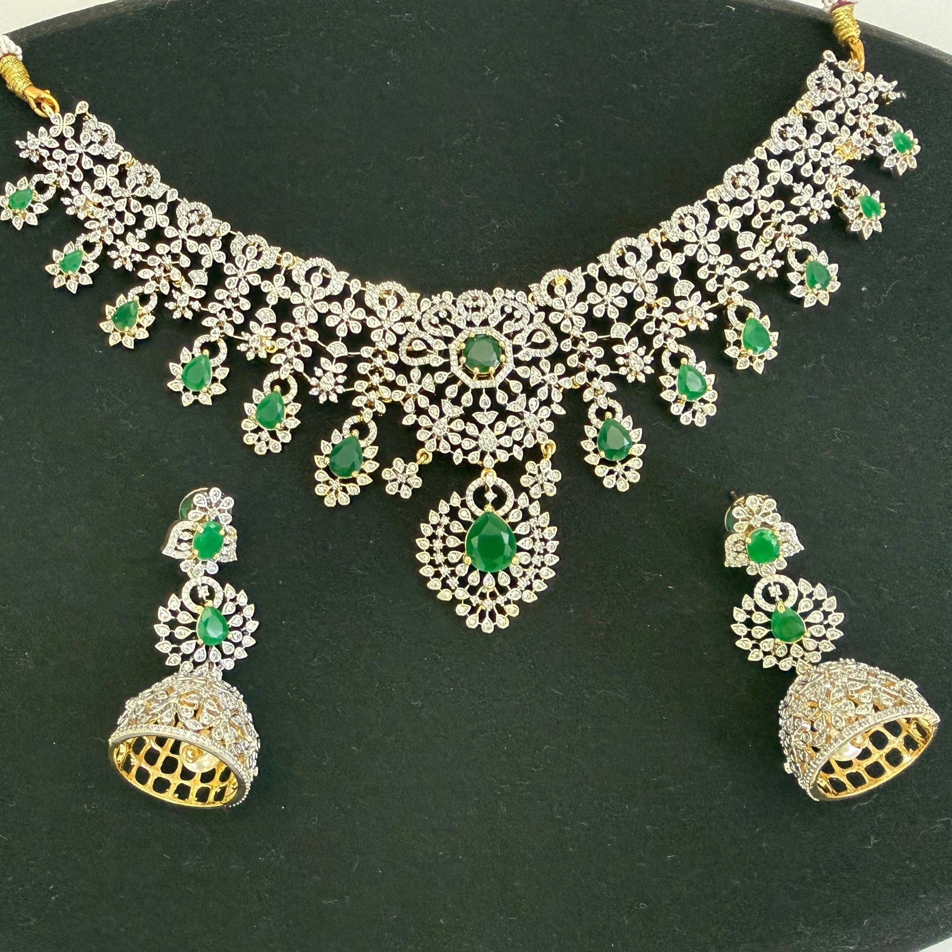 Royal Emerald Radiance Necklace Set - Vinni’s Jewelry