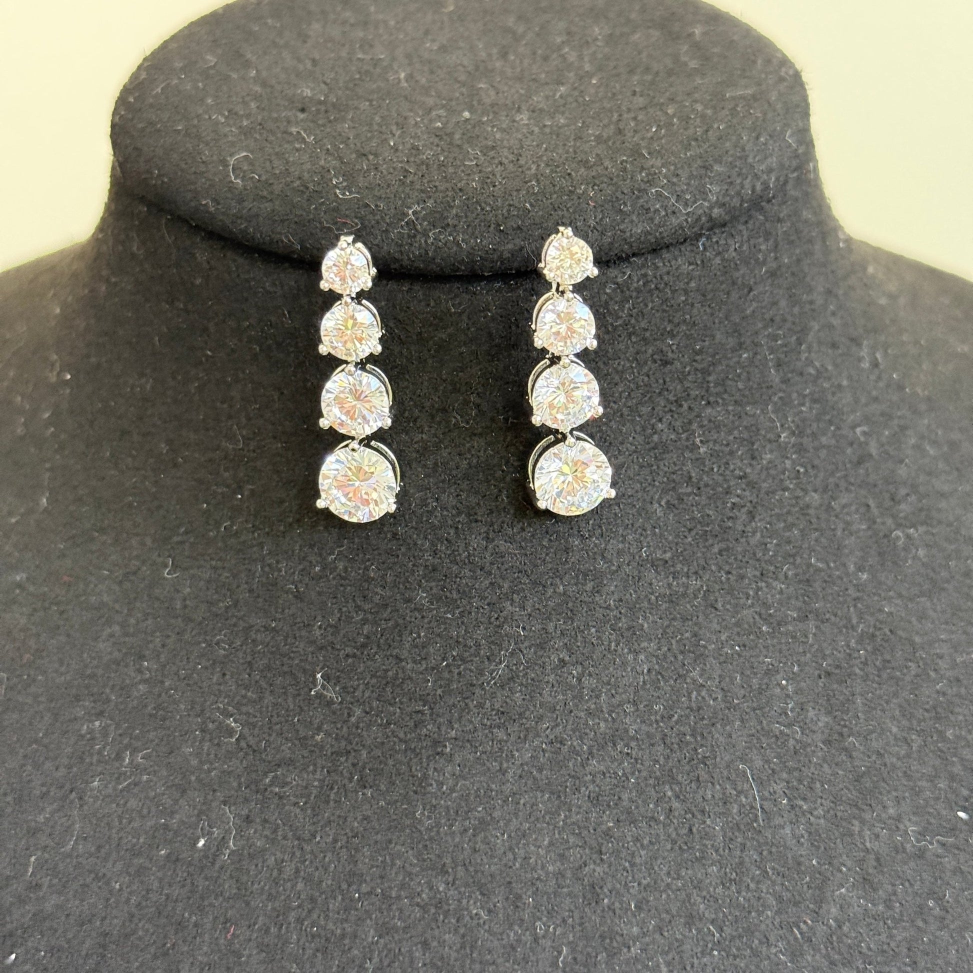 Royal Teardrop American Diamond Necklace Set - Vinni’s Jewelry