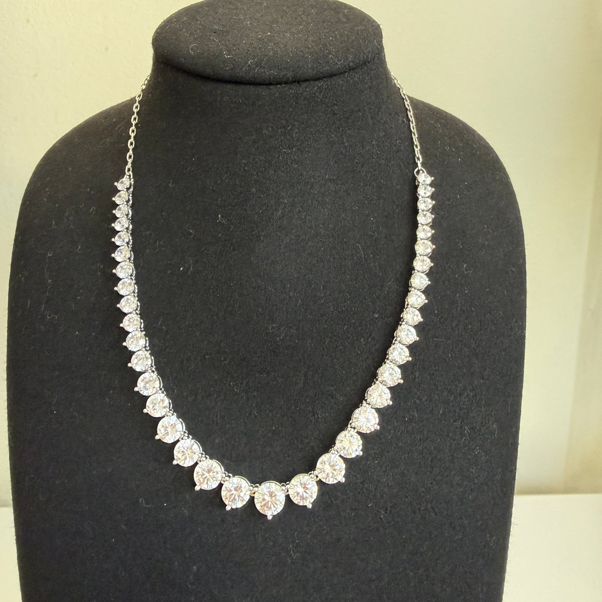 Royal Teardrop American Diamond Necklace Set - Vinni’s Jewelry