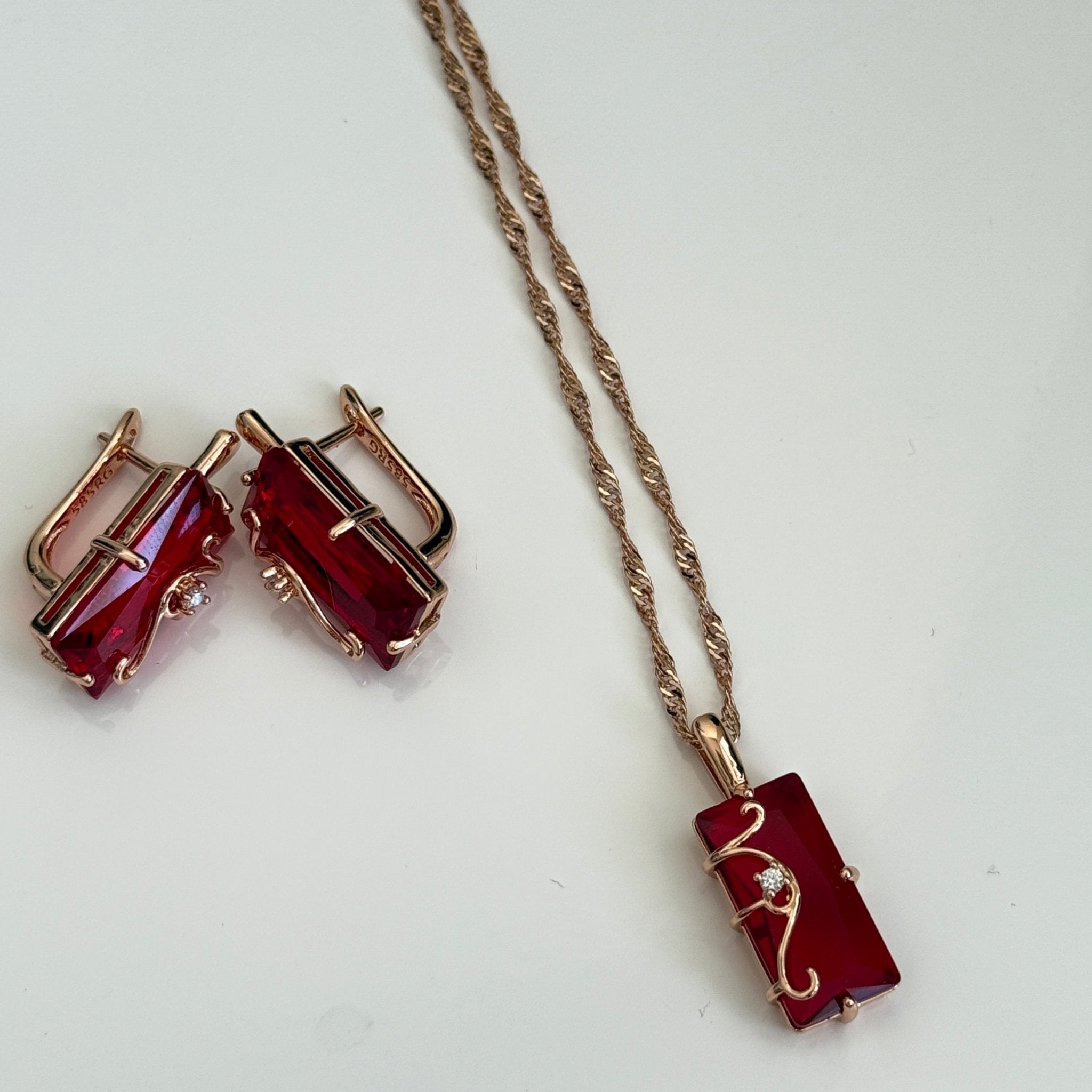 Scarlet Majesty Set - Vinni’s Jewelry