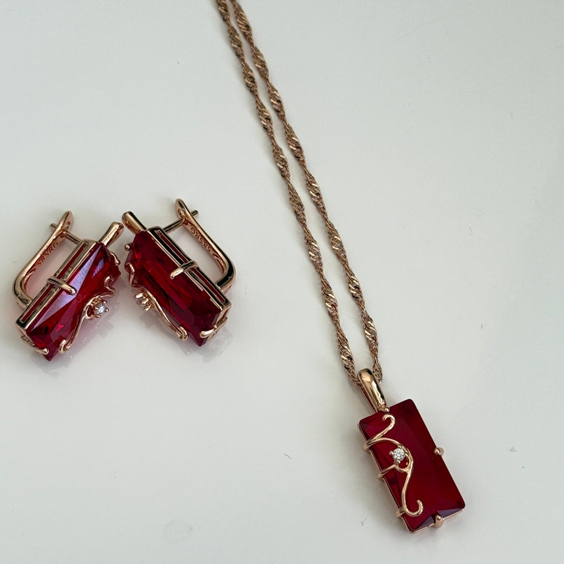 Scarlet Majesty Set - Vinni’s Jewelry