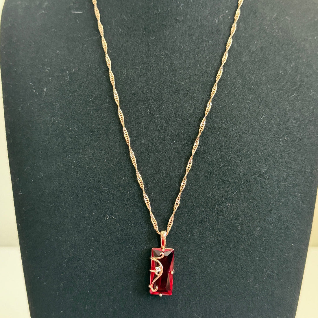 Scarlet Majesty Set - Vinni’s Jewelry