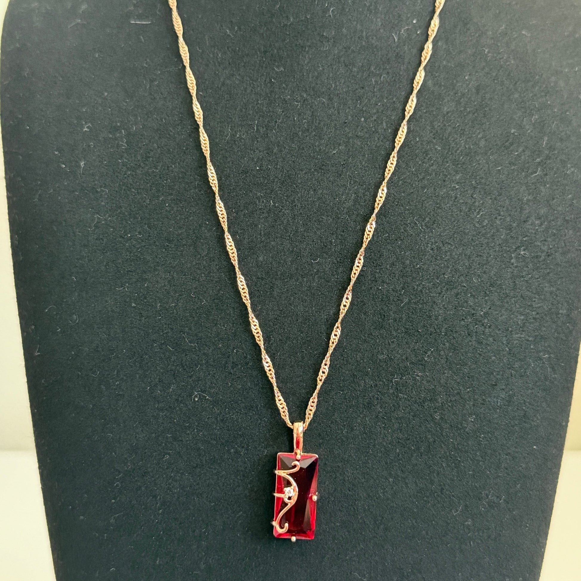 Scarlet Majesty Set - Vinni’s Jewelry
