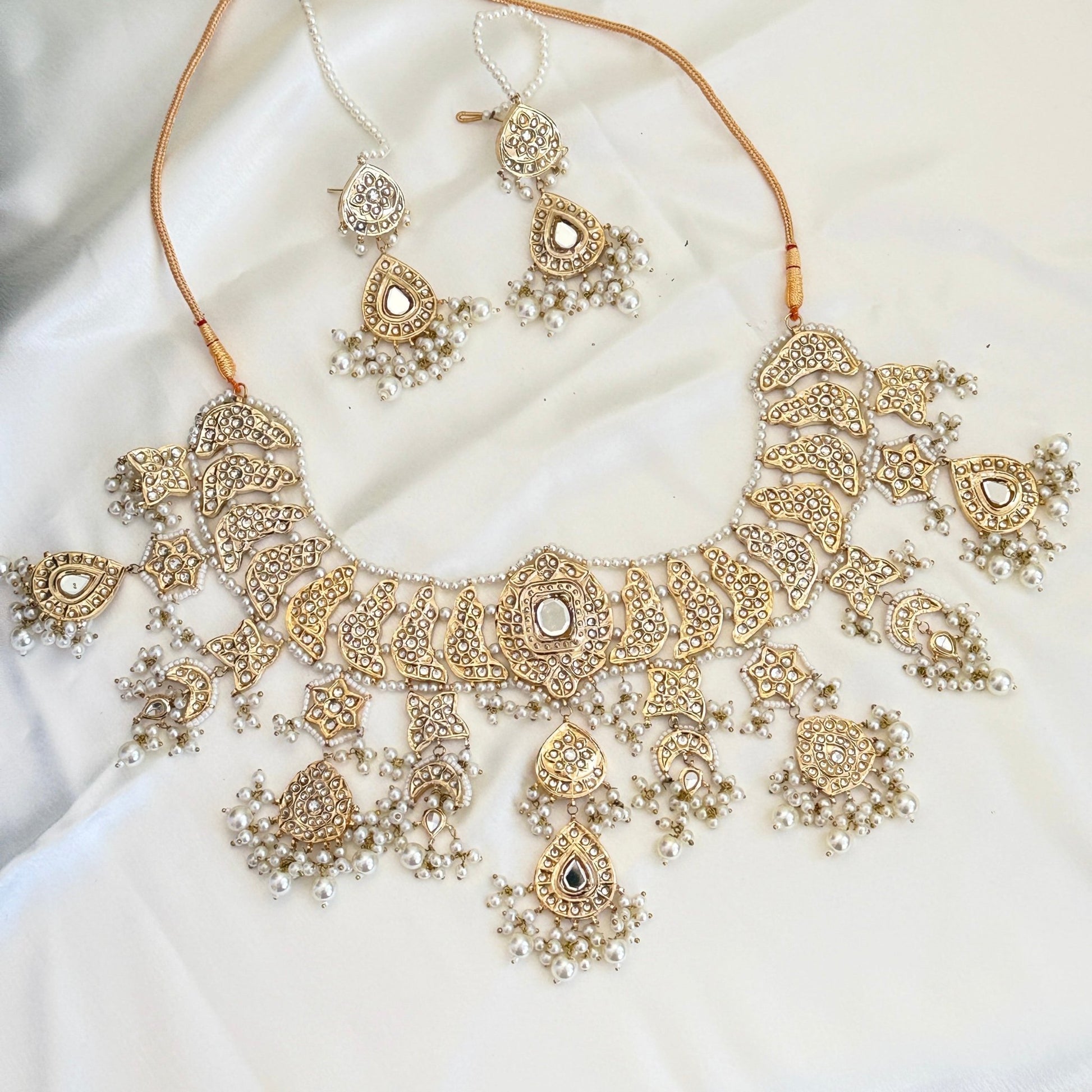 Shubhra Classic Ivory Kundan Set - Vinni’s Jewelry
