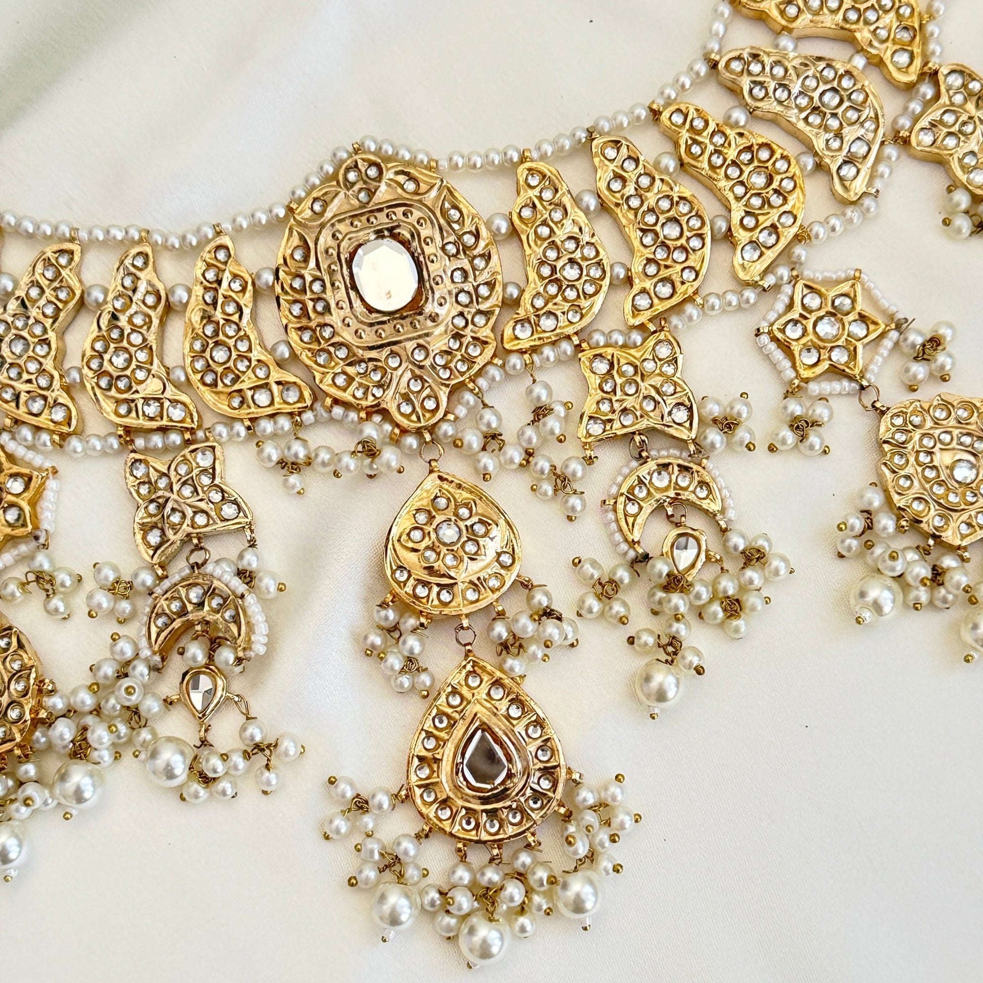 Shubhra Classic Ivory Kundan Set - Vinni’s Jewelry