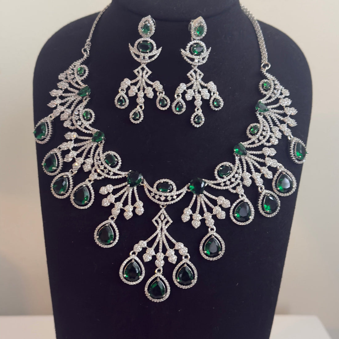 Vinni’s Midnight Royale Set - Vinni’s Jewelry